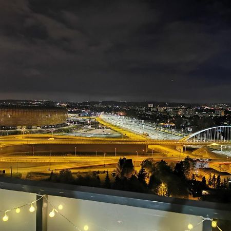 Apartament Przy Bursztynowym Stadionie 格但斯克 外观 照片