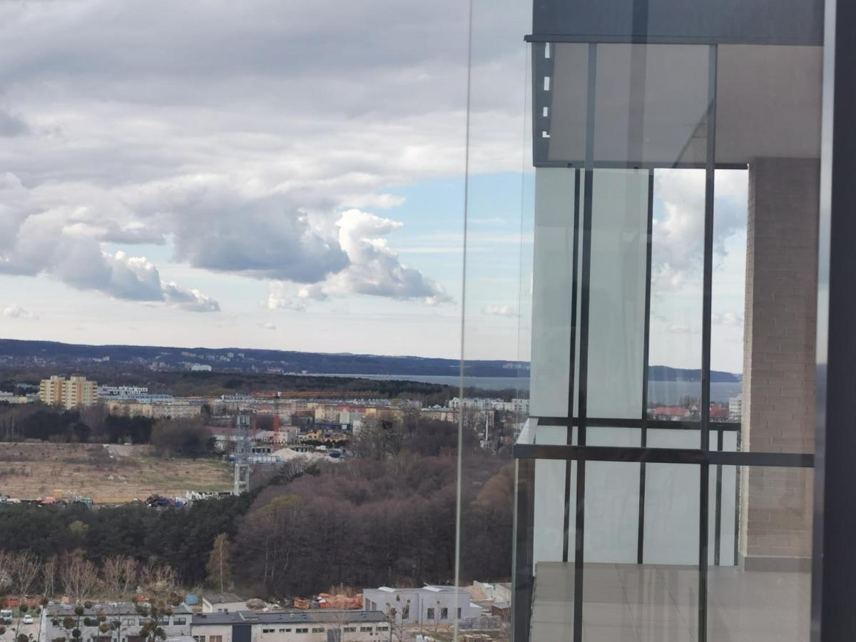 Apartament Przy Bursztynowym Stadionie 格但斯克 外观 照片