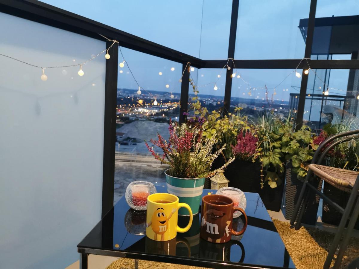 Apartament Przy Bursztynowym Stadionie 格但斯克 外观 照片