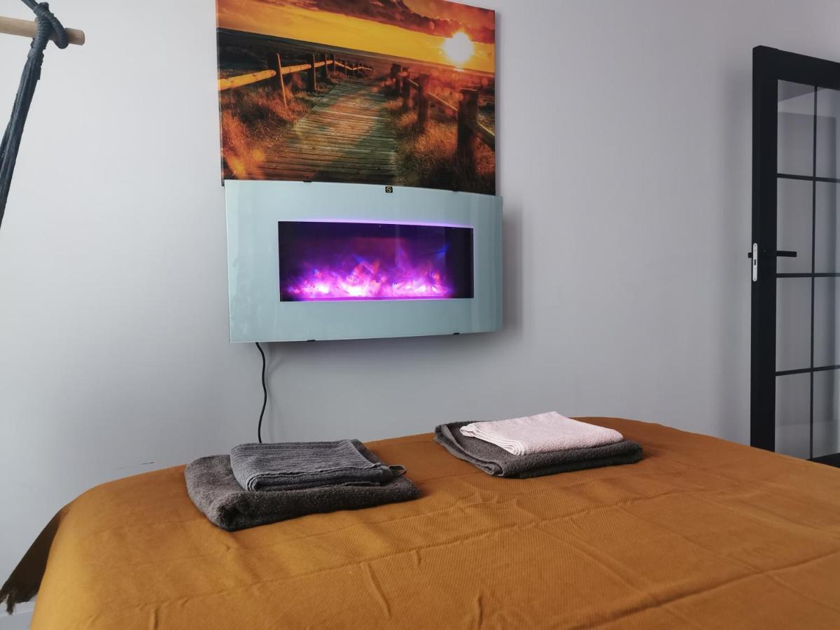 Apartament Przy Bursztynowym Stadionie 格但斯克 外观 照片