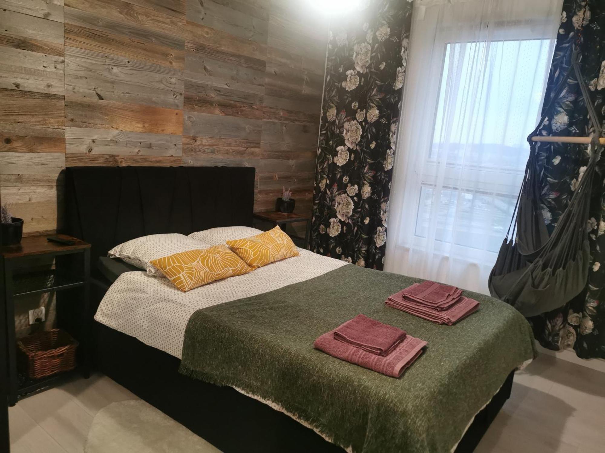 Apartament Przy Bursztynowym Stadionie 格但斯克 外观 照片